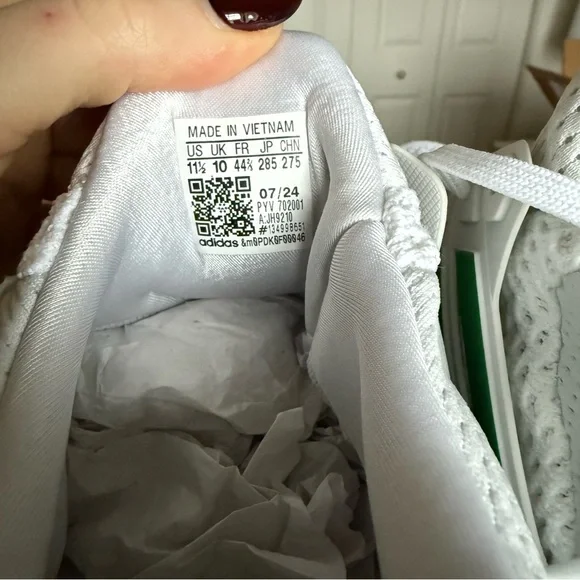 NWT Adidas Ultraboost 1.0 Unisex Sneaker - Picture 12 of 13